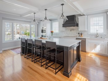 From cluttered to contemporary: A first-floor renovation in Burlington, MA