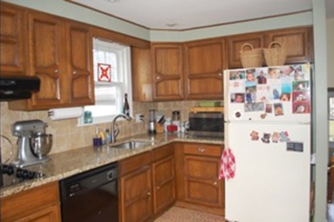 Before: Small, dated kitchen